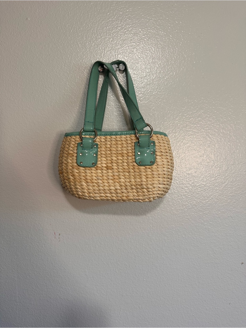 Liz Claiborne Straw Tote with Mint Green Trim